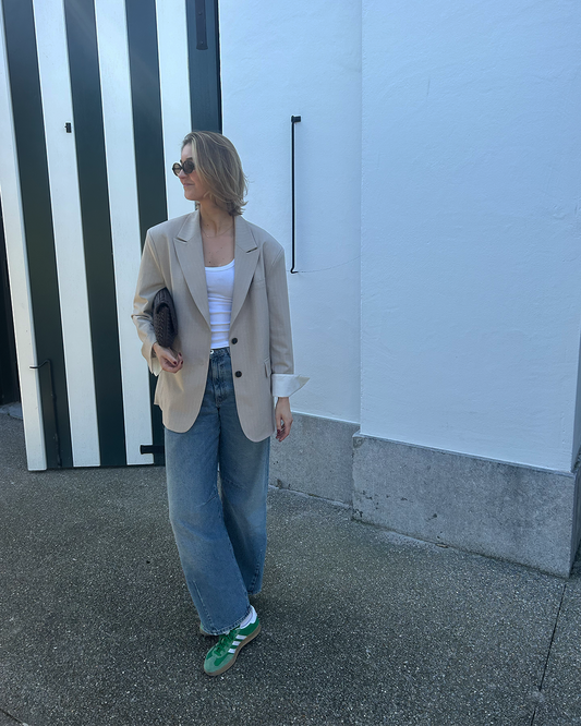 Oversized blazer stripes